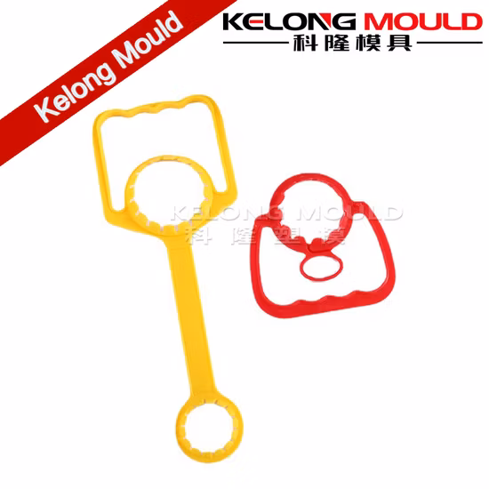 Customized Moulding Plastic Injection Mould for Edible Oil Bottle Handle