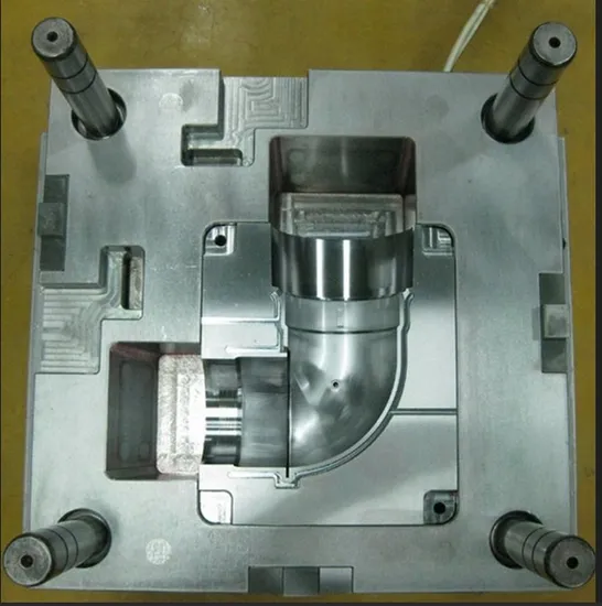 Multi Cavity Hot Runner Plastic Injection Mould with Oil Motor Flip Top Cap Mold /Tank Cap /Oil Tank / Plastic Cap 